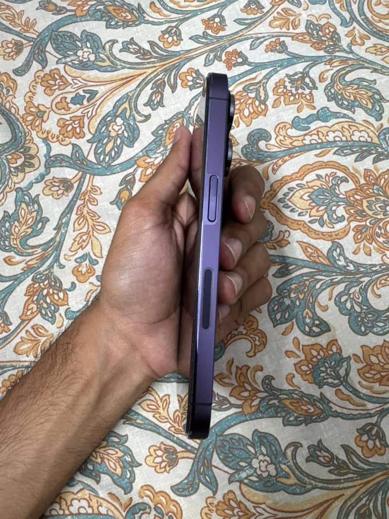 iPhone 14pro 3