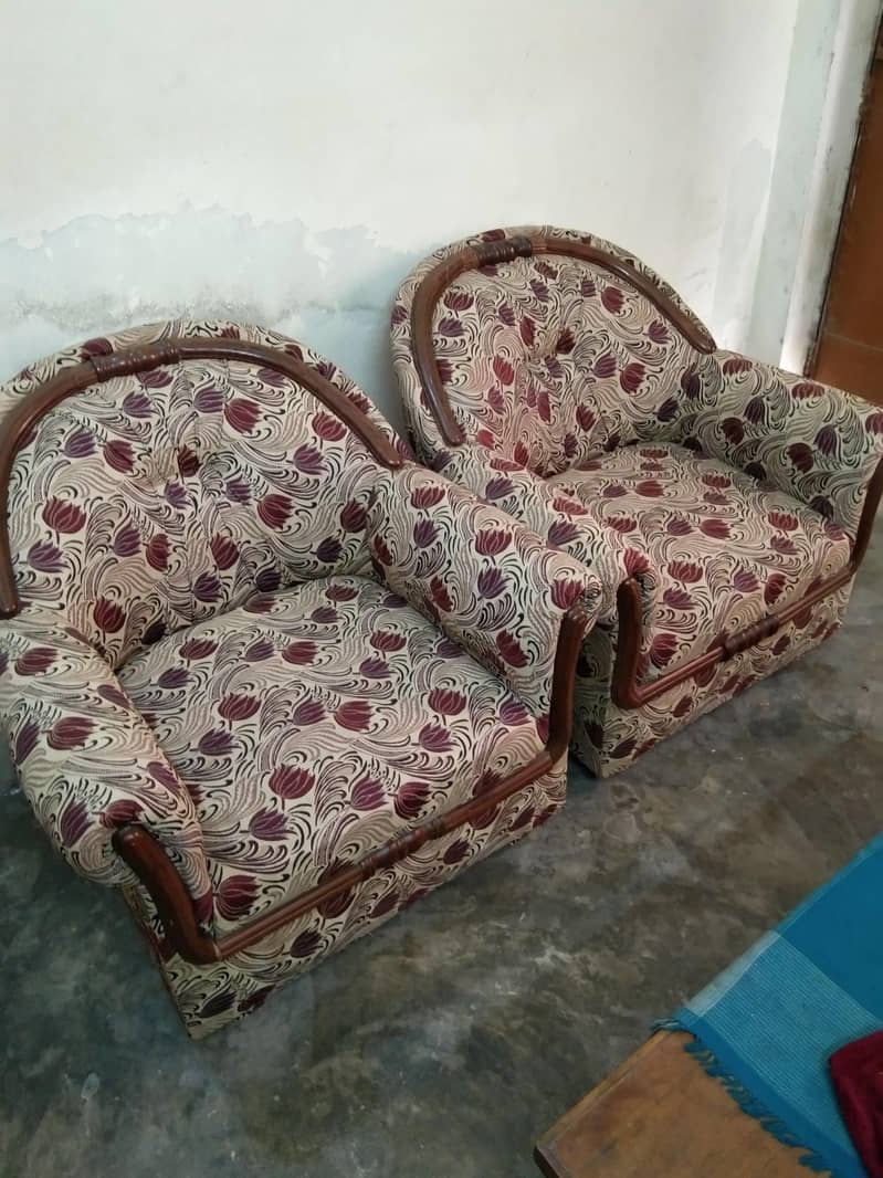 single sofa 1