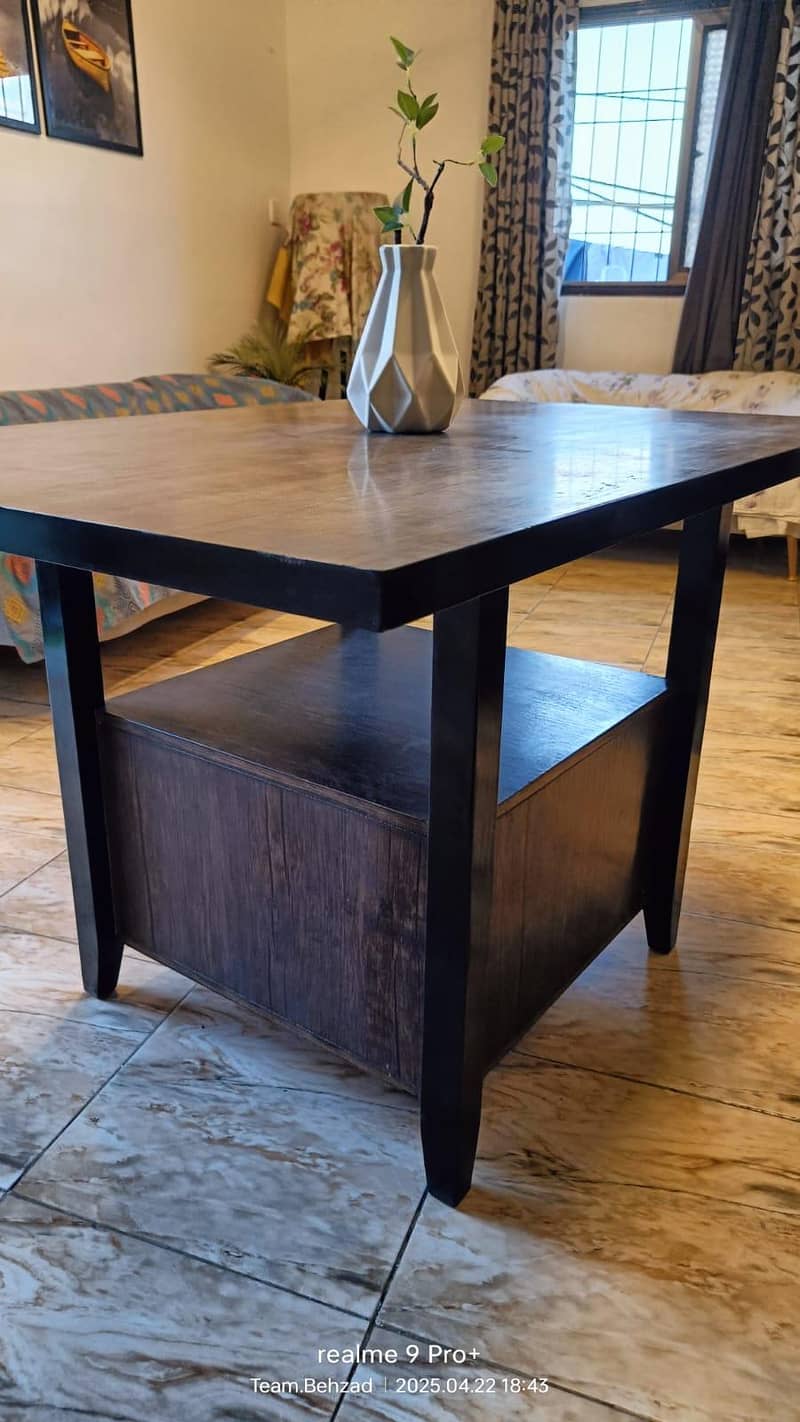 Habbit Dining Table 5