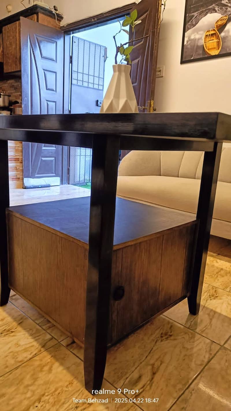 Habbit Dining Table 7