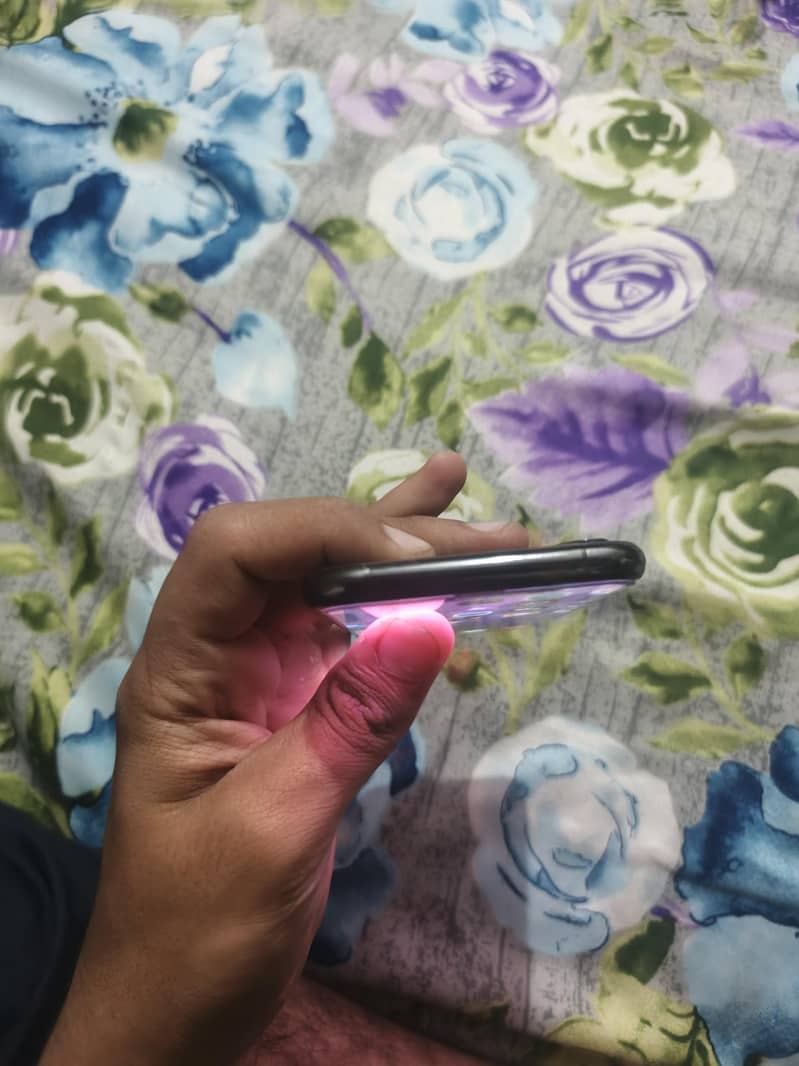 iphone xs 3