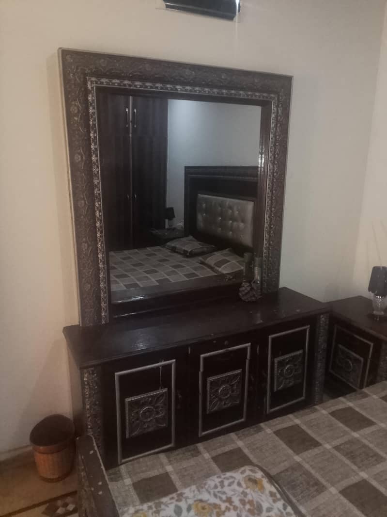 bed dressing or side tables 1