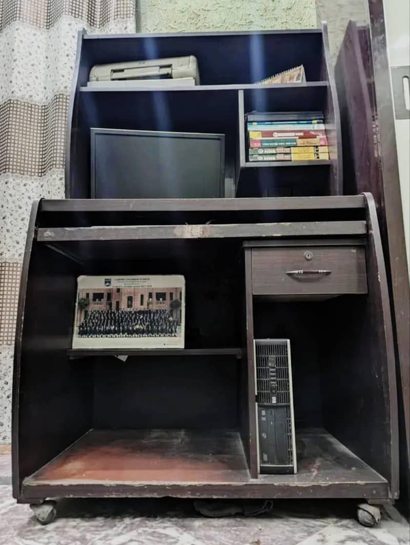 Selling my computer table 2