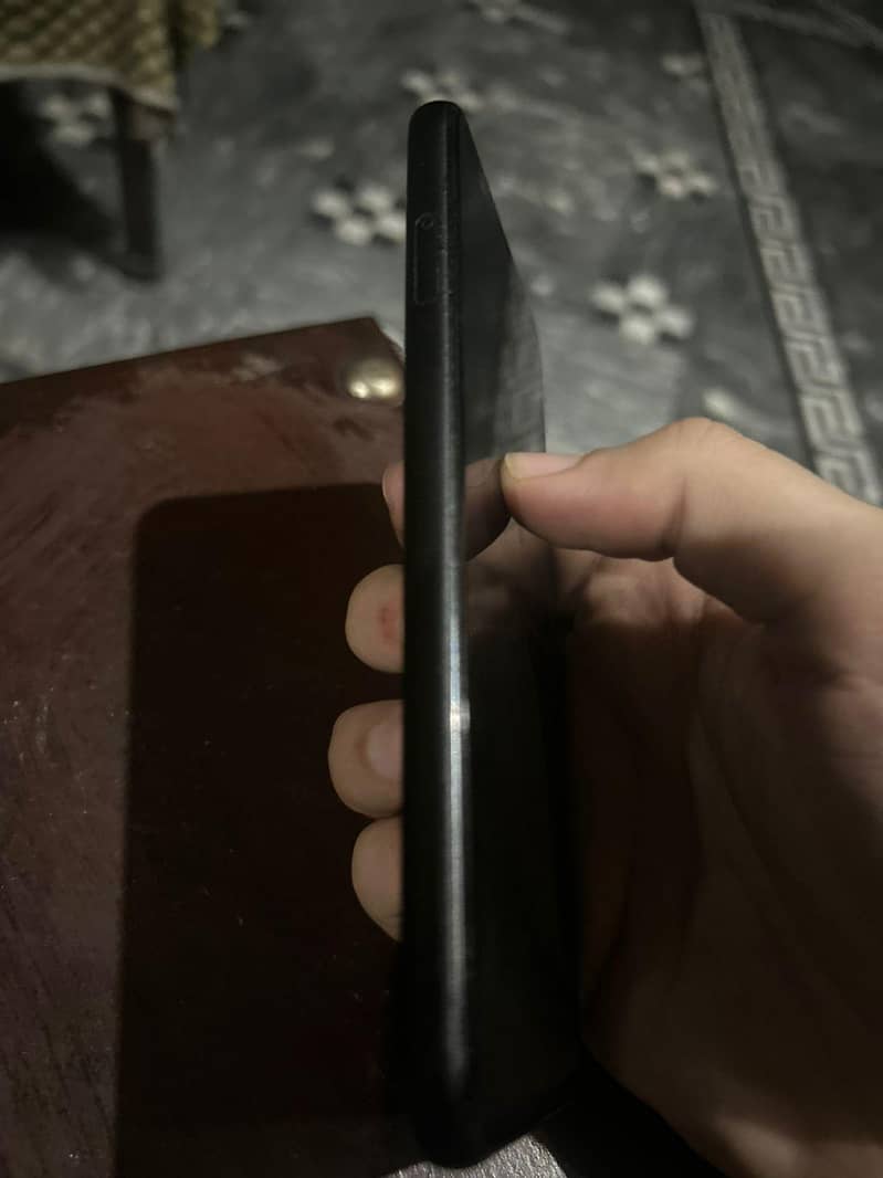 Google Pixel 4 - 10/10 condition 4