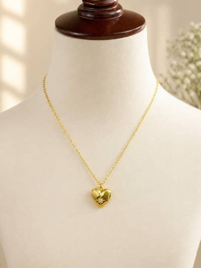 Golden Heart Glow Necklace 