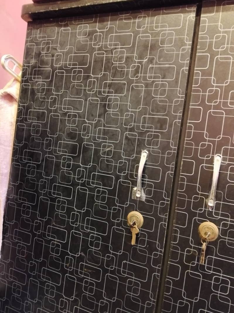 wardrobe 1