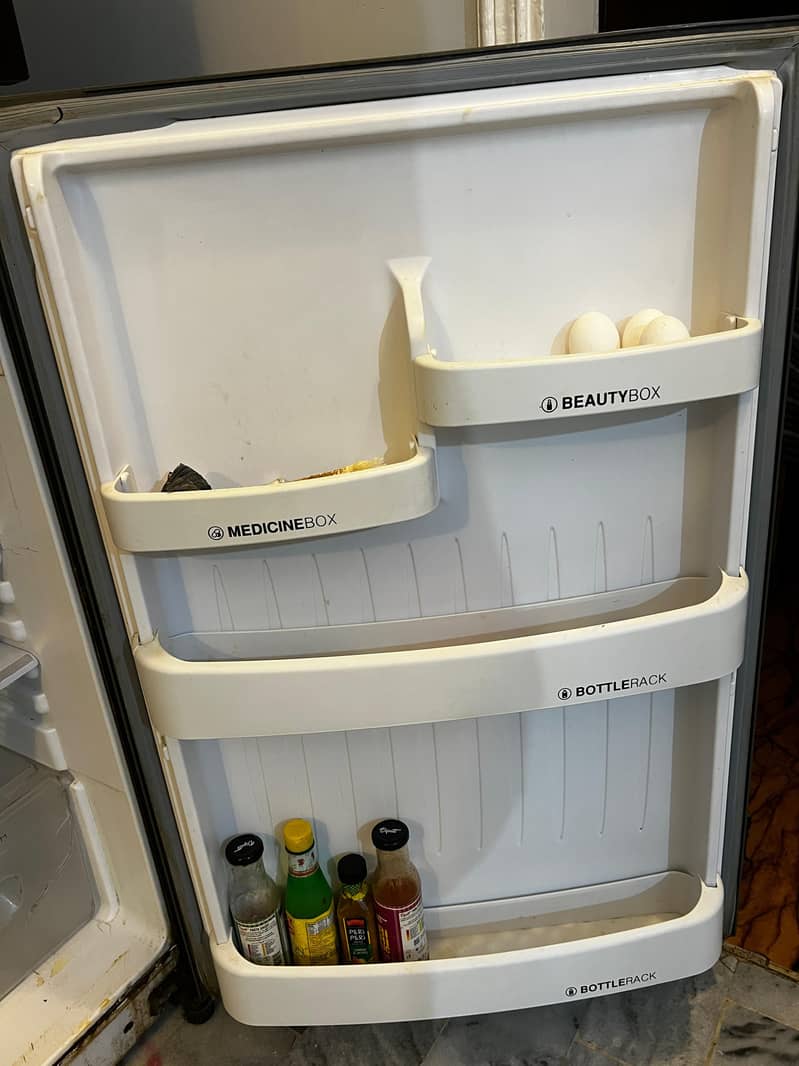 Refrigerator 4