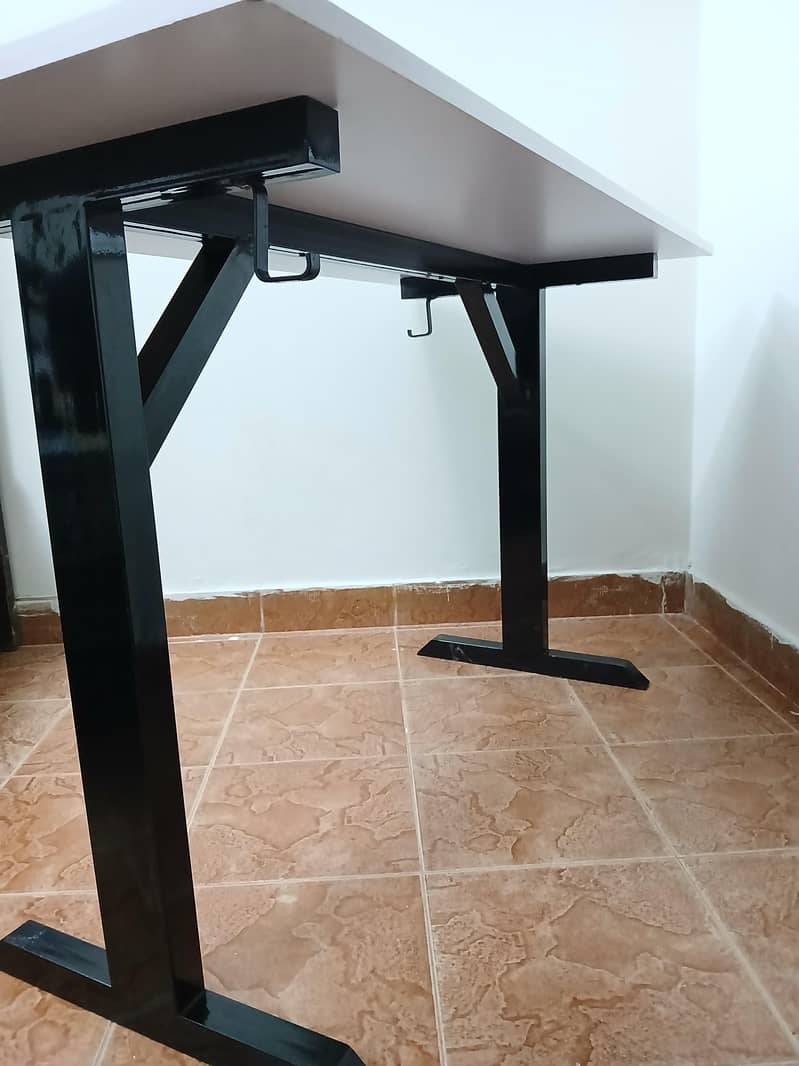 Computer Table 3