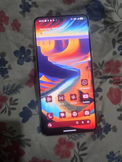 Google Pixel 8 pro 12 / 512 ( cloudy White)