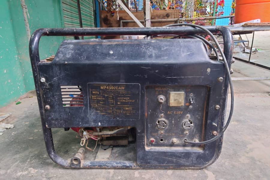 Used Generator 4