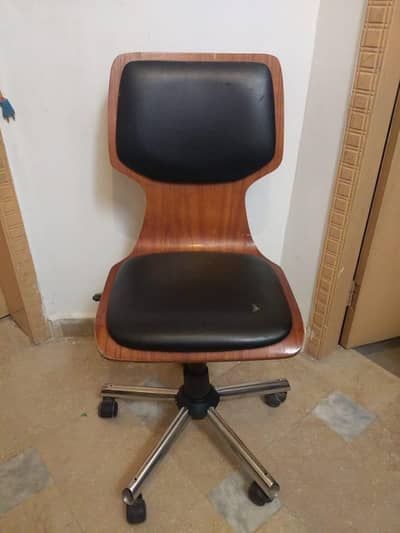 Revolving Computer Chair