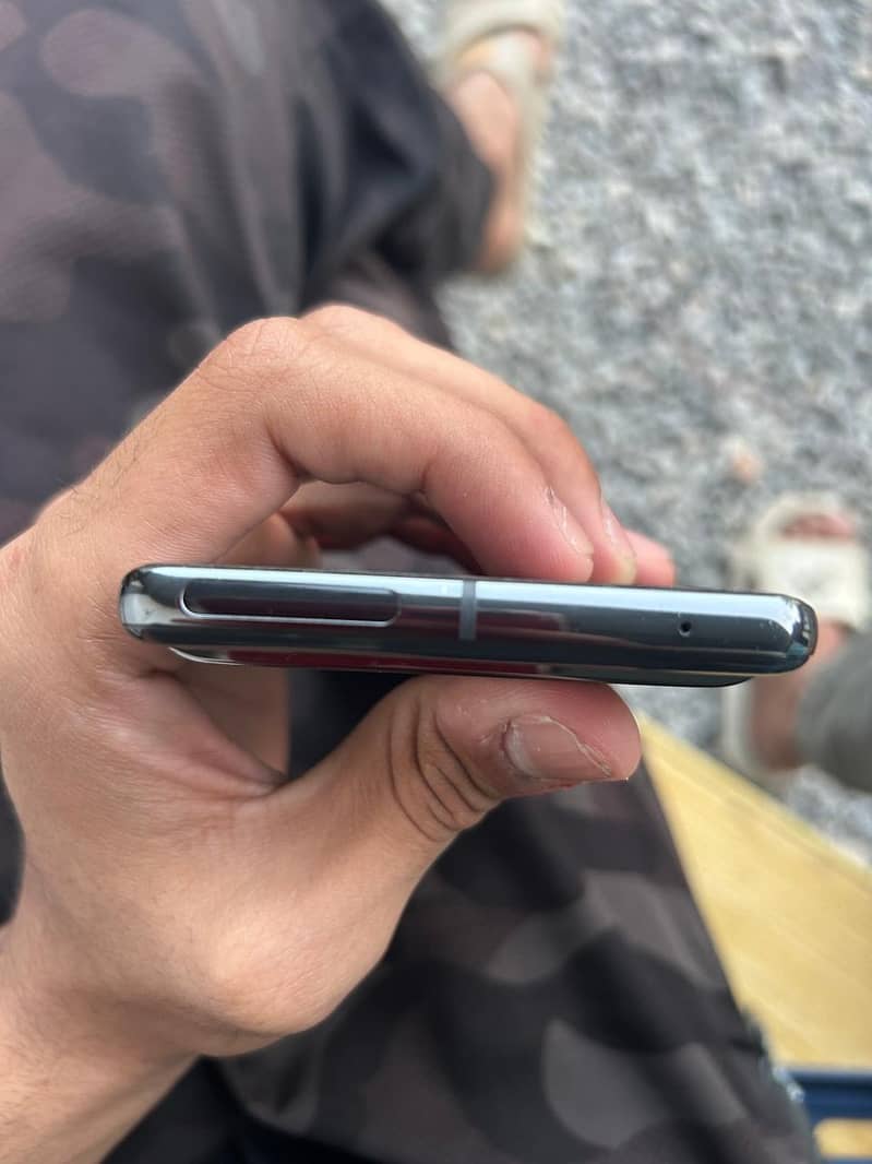 Google pixel 7 pro 4