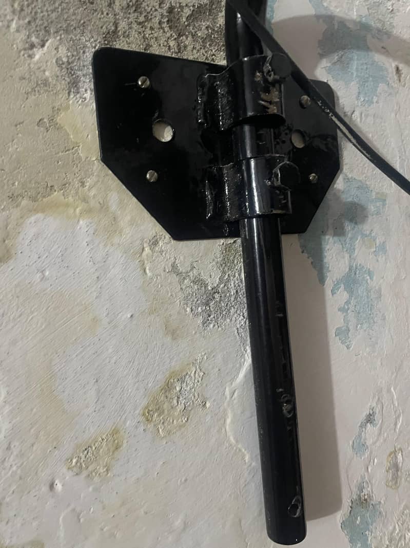 Bracket fan 4