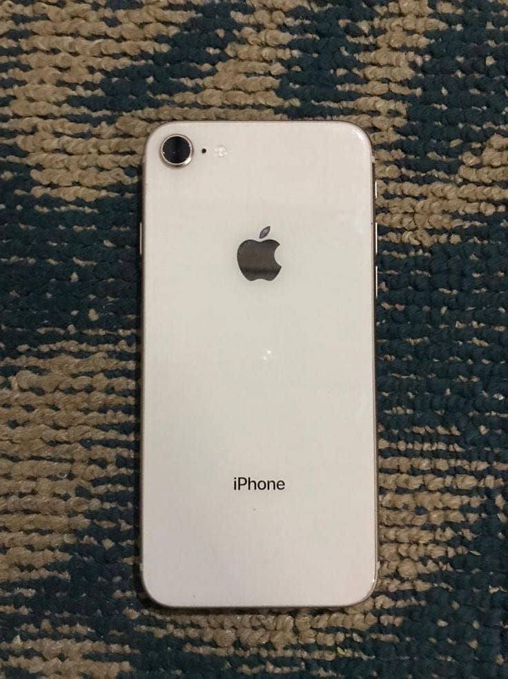 iPhone 8 0