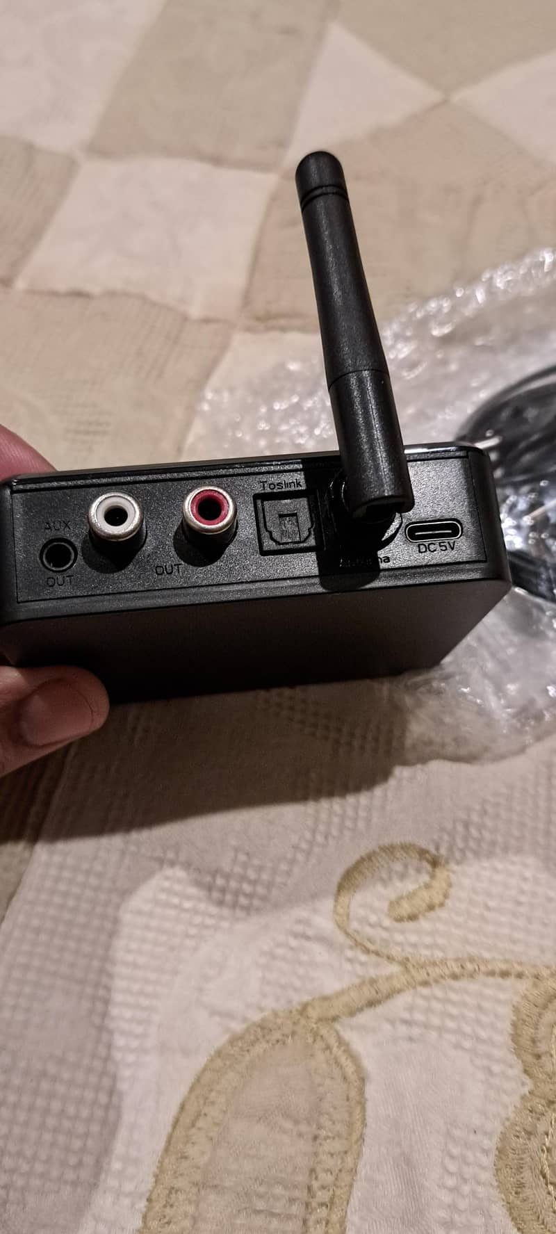 Bluetooth receiver with optical input 1
