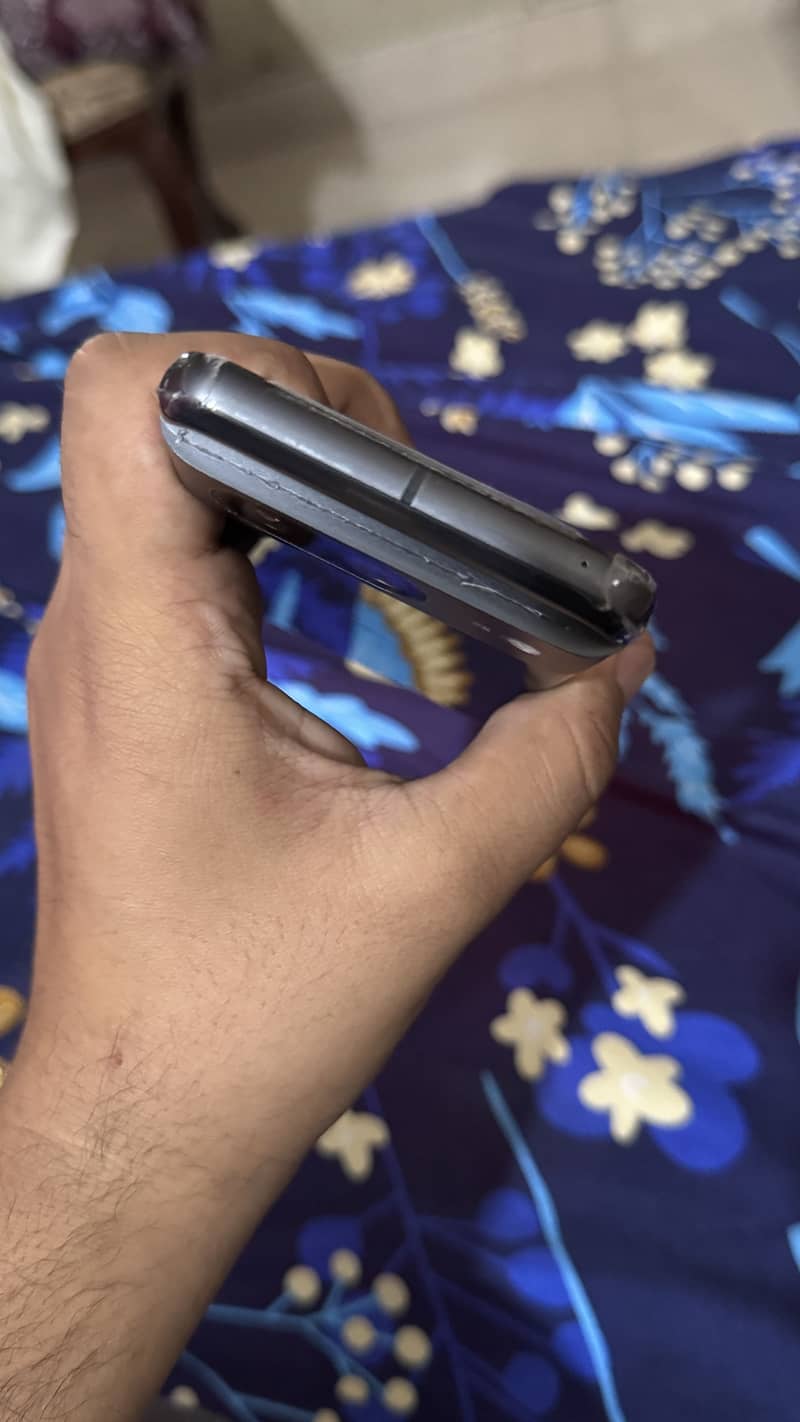 Google pixel 8 5