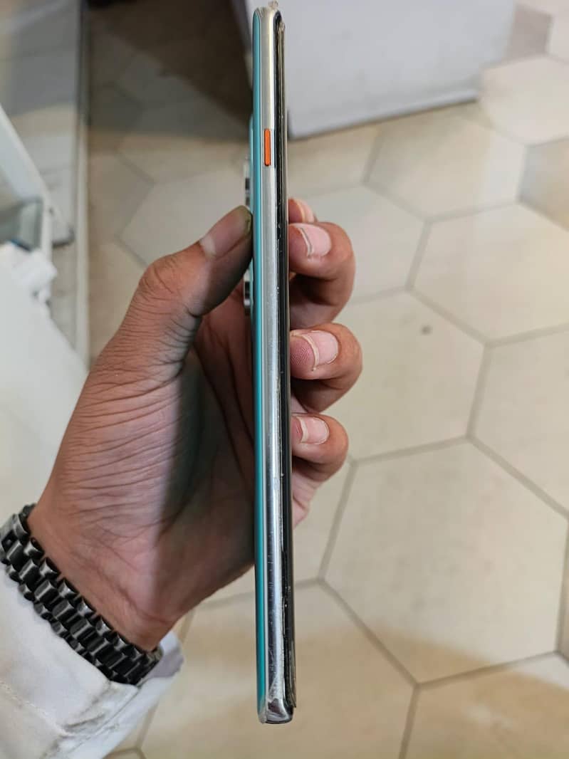 tecno camon 40 pro 0