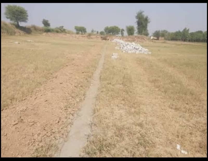 اڈیالہ روڈ پر 4 کنال فارم ہاؤس زمین برائے فروخت 4