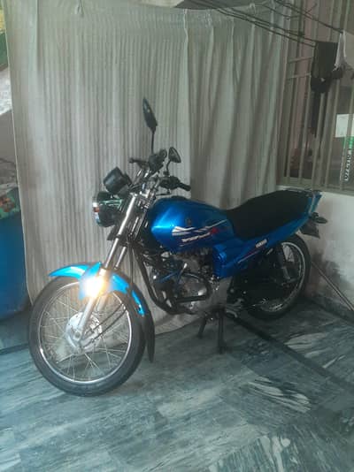 Yamaha YB125Z model 2022