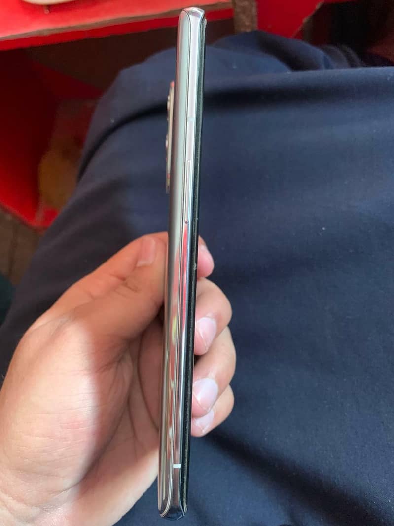 One Plus 9 pro 0
