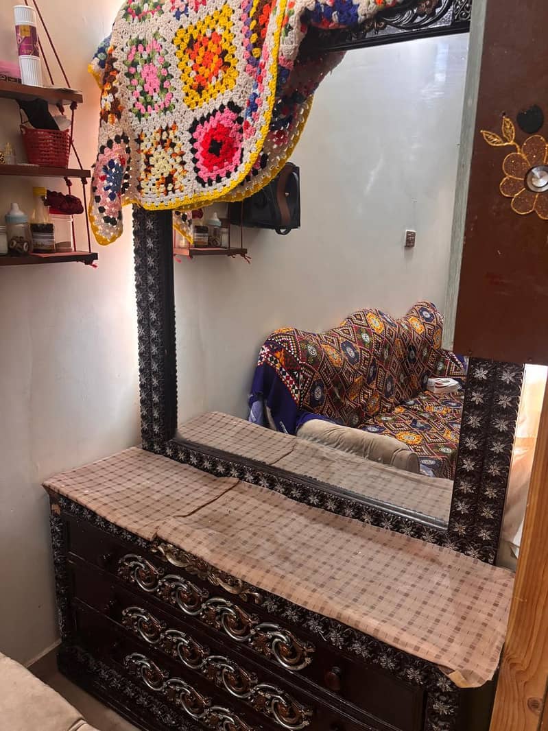 dressing table 1