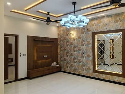 10 Marla house for sale in jubilee Town