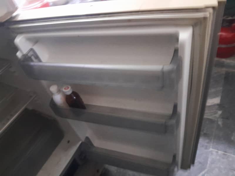 used refigerator 0