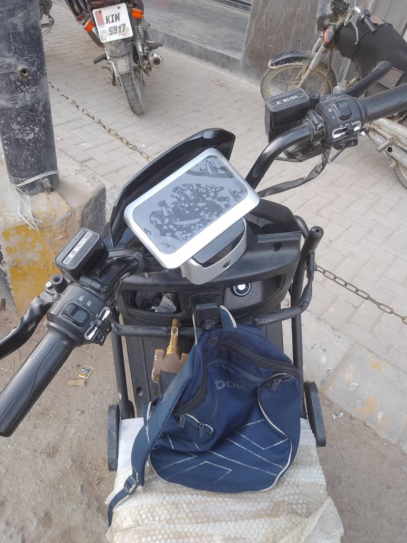 Crown Tez Raftar Electric Bike – Excellent Condition, Smooth Ride ...