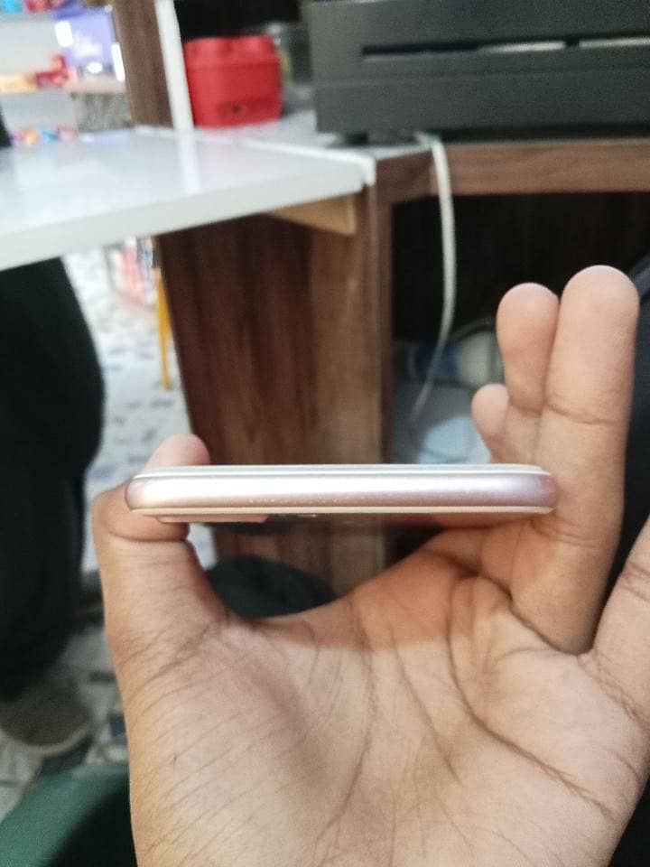 Mobile 3