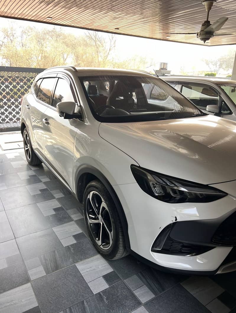 MG HS TROPHY EDITION 0