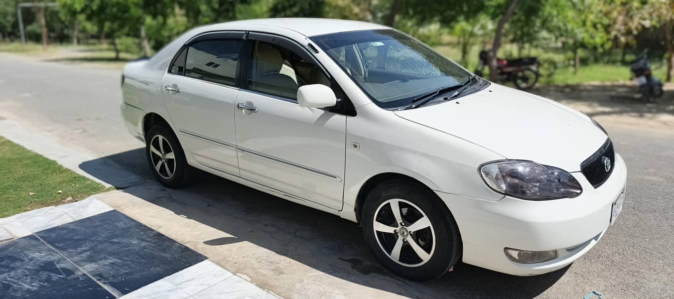 Corolla 2D SALOON 2
