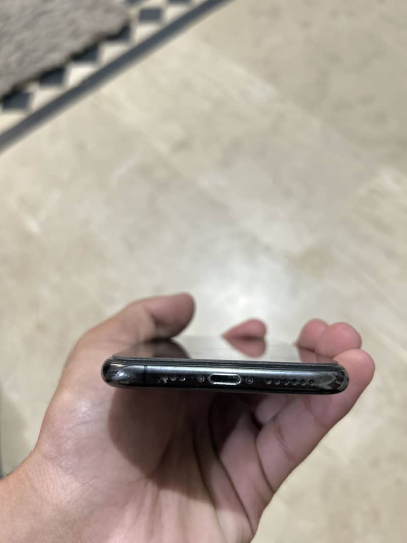 iphone xs 3