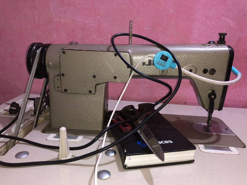 sewing machine 4