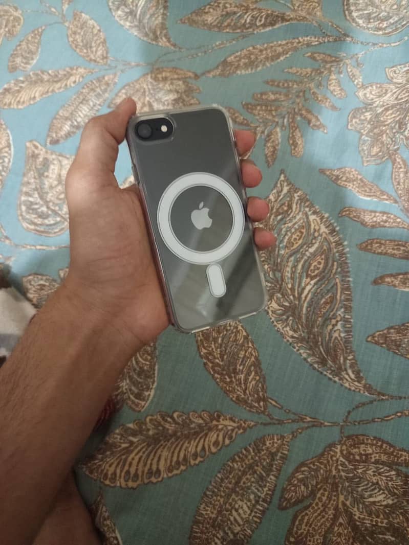 Iphone se 3 iphone 14 processor 10/10 0