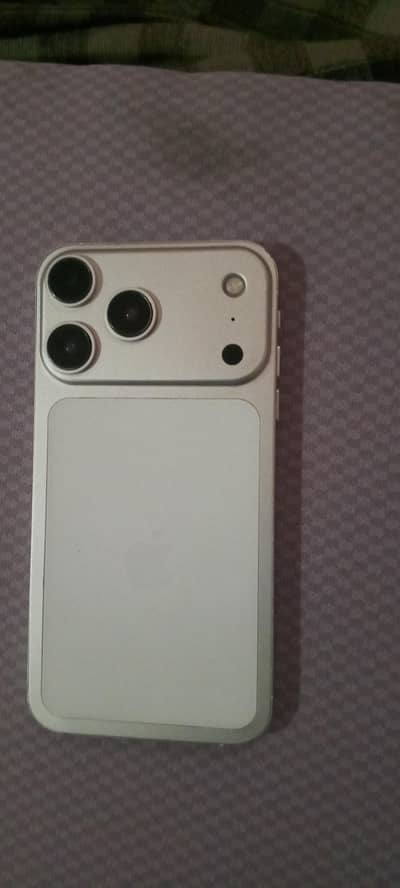 apple iphone XR converted 17 pro max