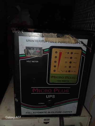 Microtech UPS 1200 watts