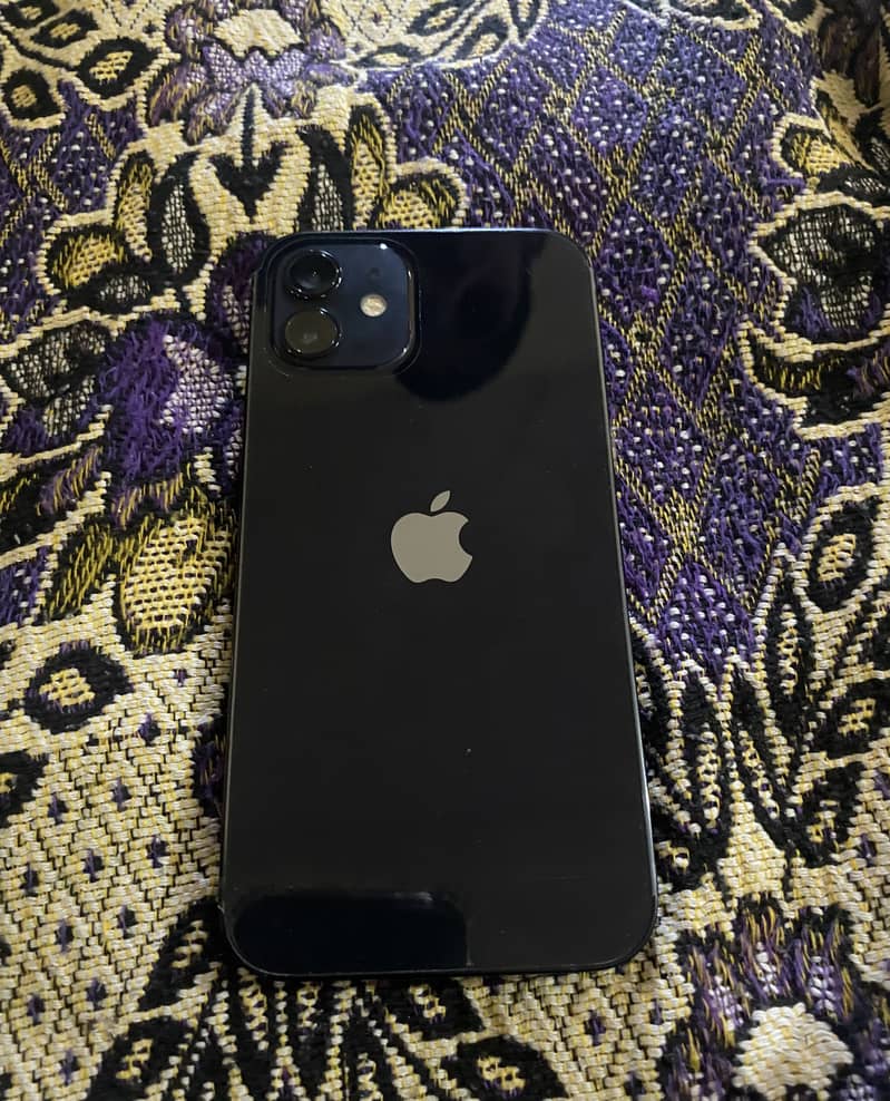 iPhone 12 2