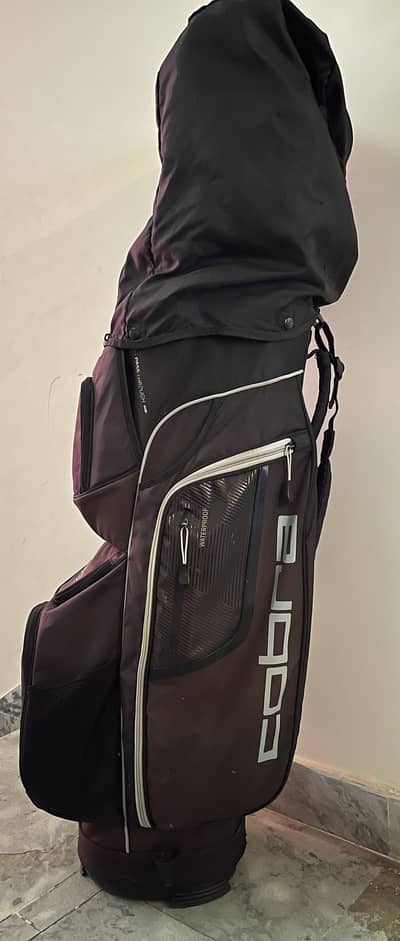 Cobra Golf trolly bag.