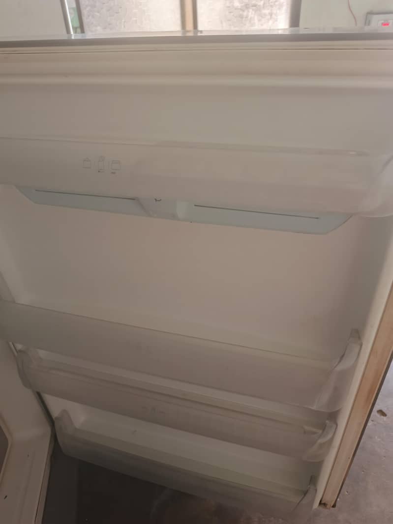 refrigerator 3