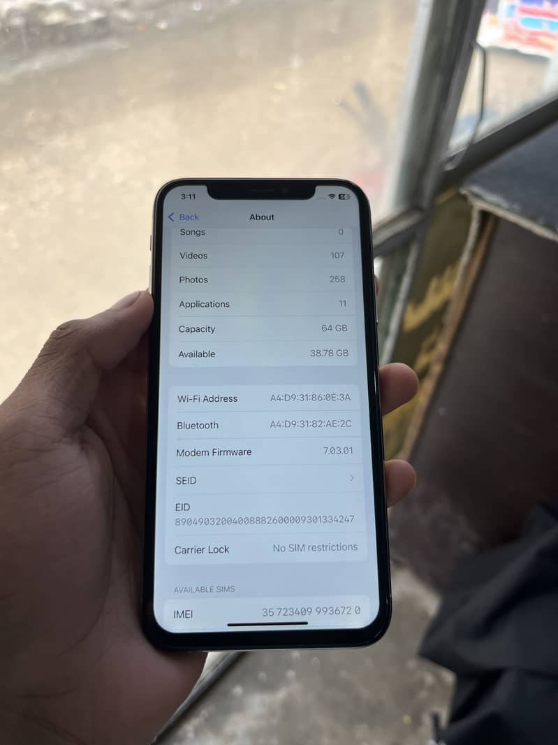iPhone XS 4