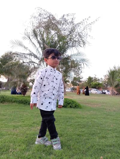 M.Zeeshan kk