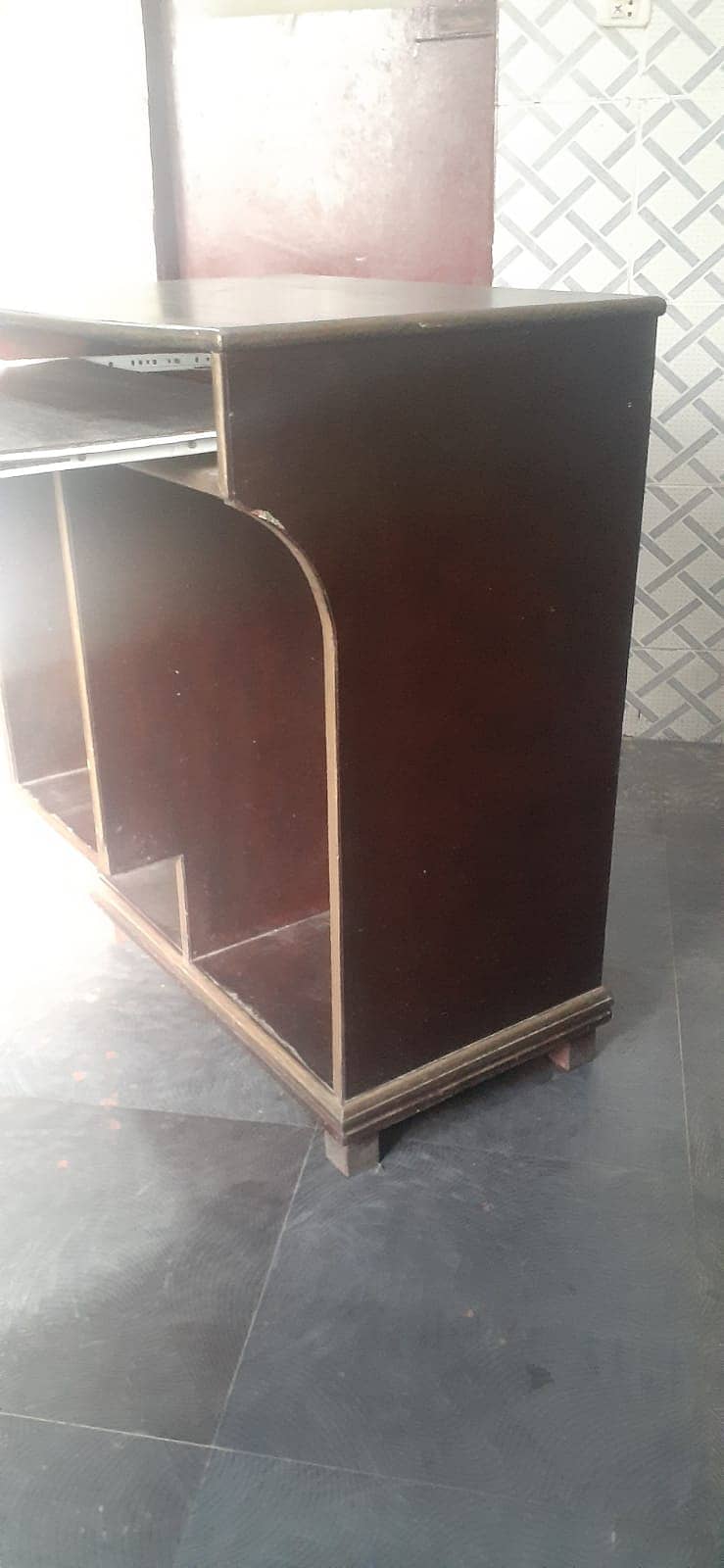 Computer table 3