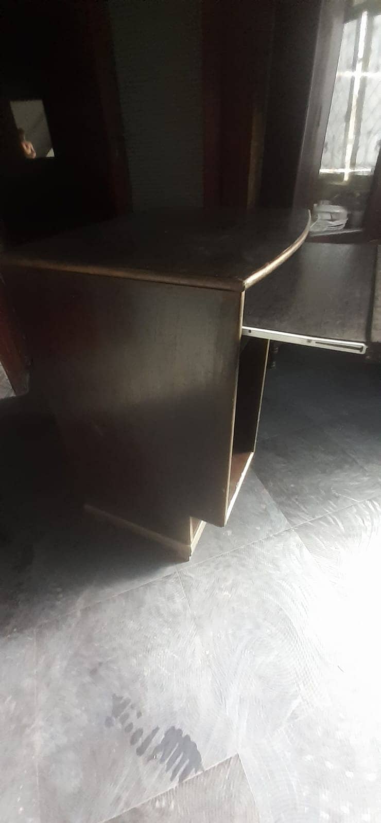 Computer table 6