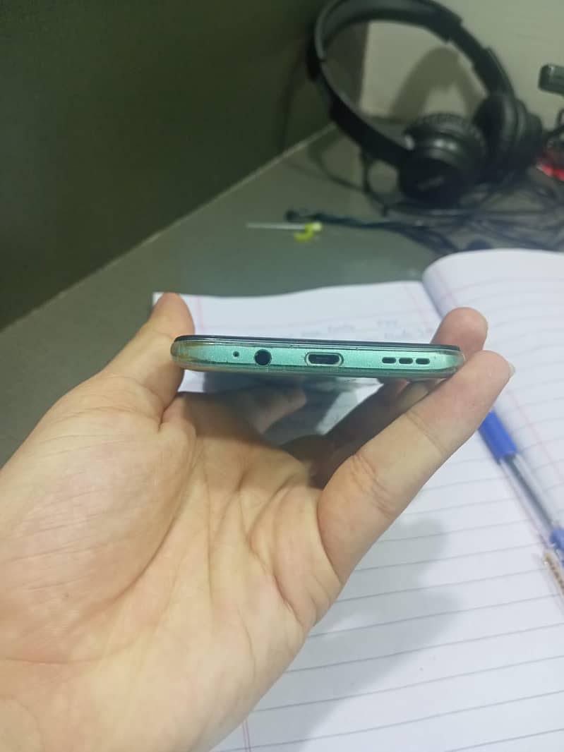 TECno . 0