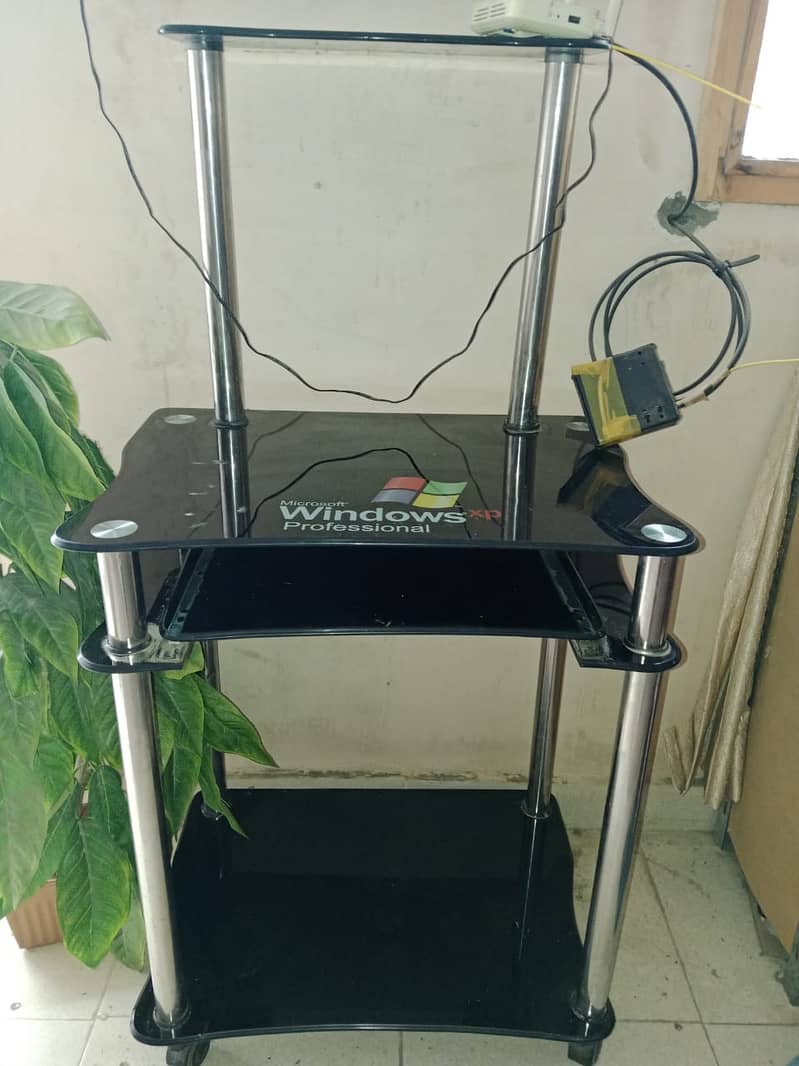 Computer Trolly 0