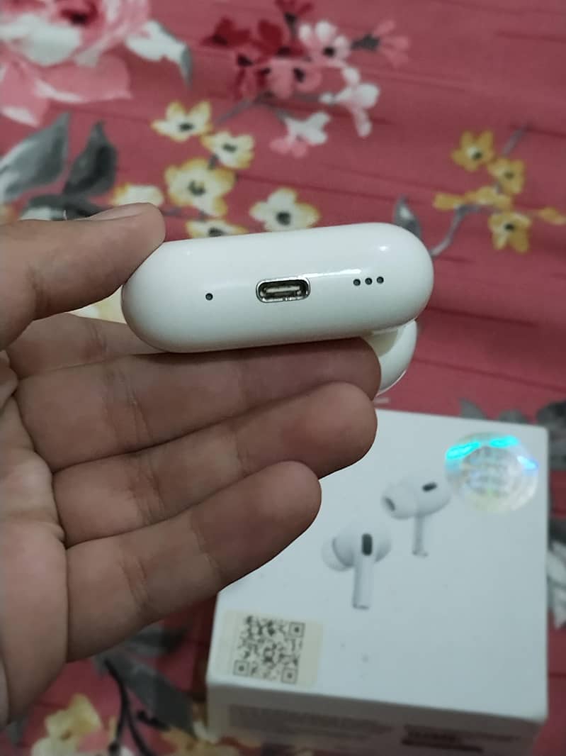 Earphone 2nd Generation 2