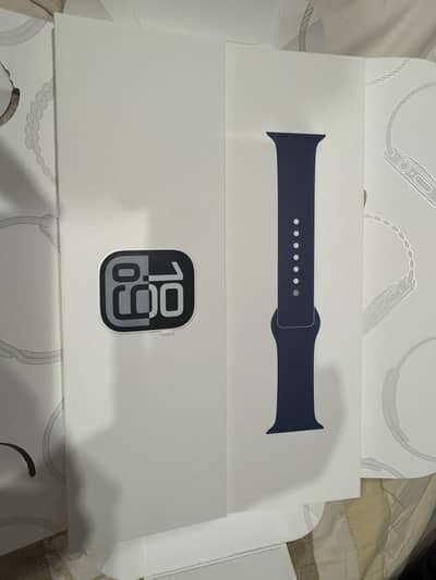 Apple watch series 10 42mm price negotiable