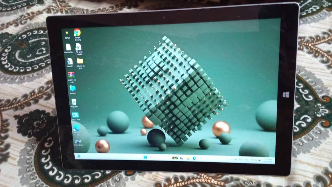 Microsoft Surface 4 Pro 0