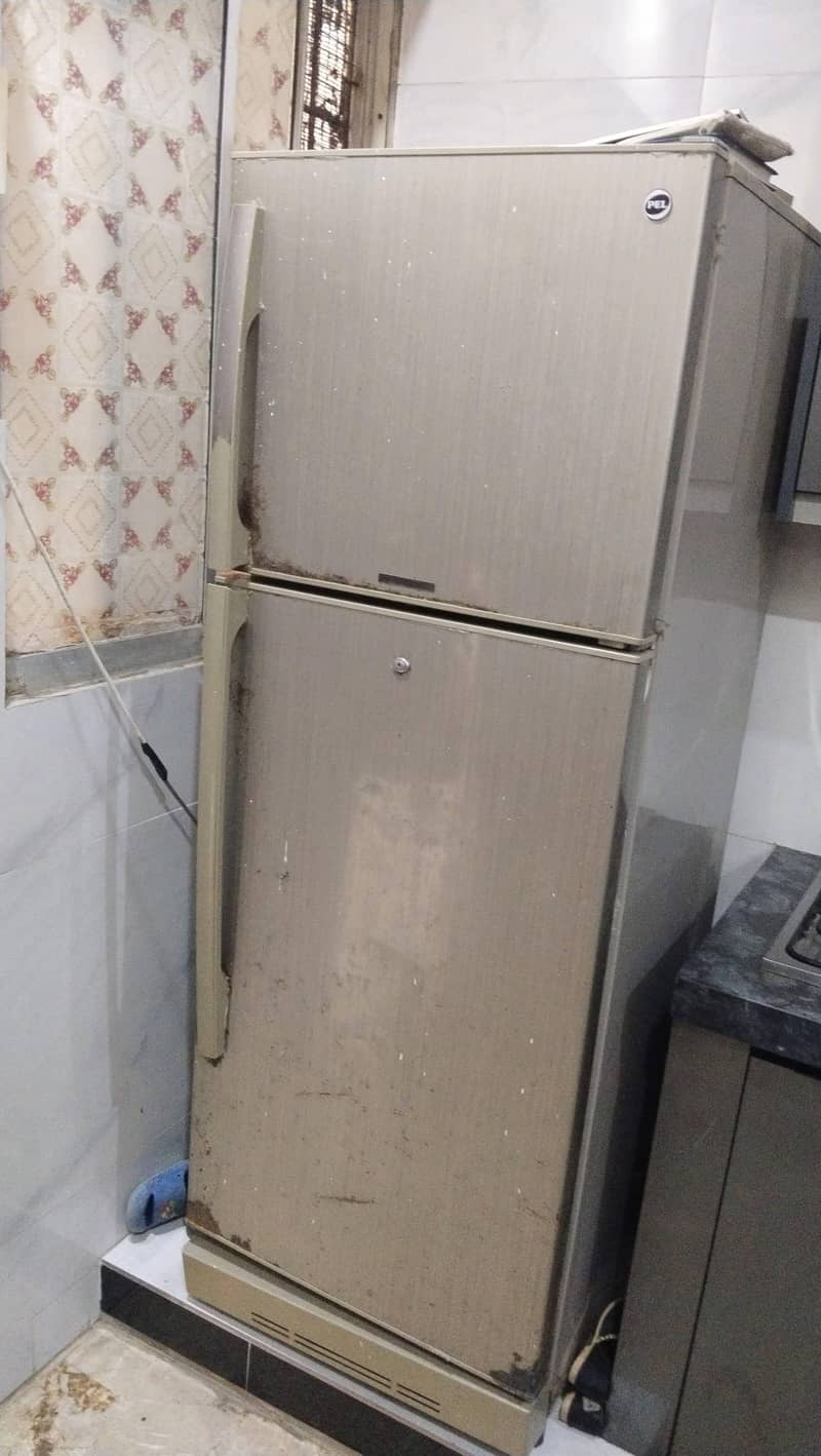 refrigerator 0