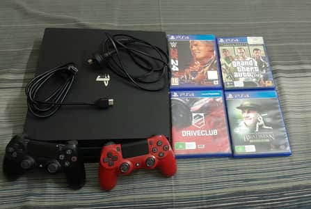 Ps4 PRO 1 TB Mint Condition with 5 games 10/10
